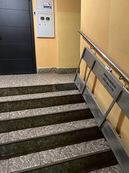 Дубнинская 16к5  трёшка
