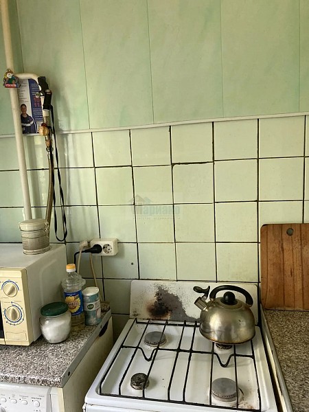 Дубнинская 16к5  трёшка