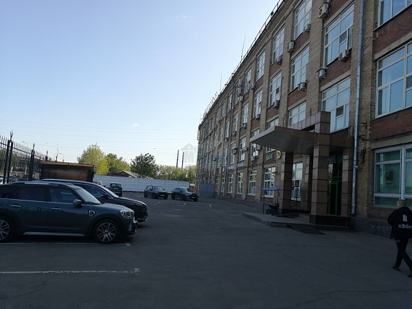 Енисейская, 1