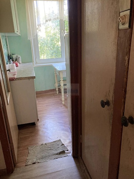 Дубнинская 16к5  трёшка